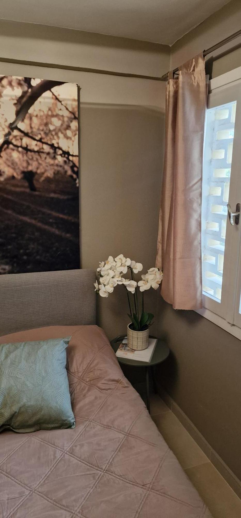 A Cozy Affordable Place At Voula Афіни Екстер'єр фото