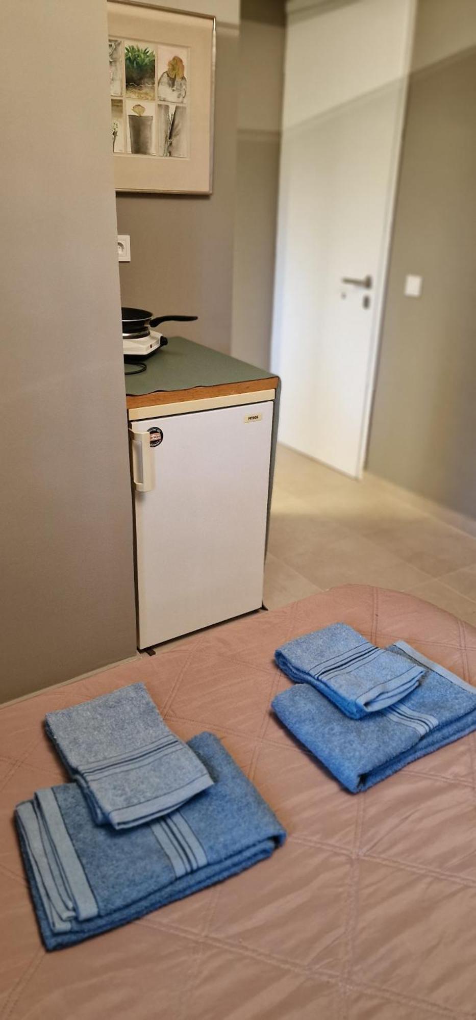 A Cozy Affordable Place At Voula Афіни Екстер'єр фото